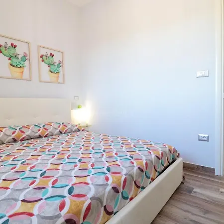 Leuca Alta - Casa Indipendente Con Giardino Esclusivo By Lovesud בית נופש *