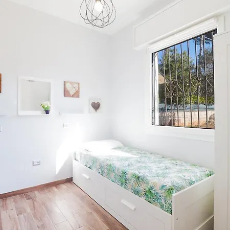 Leuca Alta - Casa Indipendente Con Giardino Esclusivo By Lovesud בית נופש